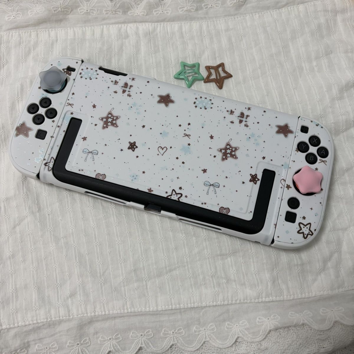オリジナルデザインの分割保護ケース Nintendo Swi - Gaming Console Design のレビューと価格