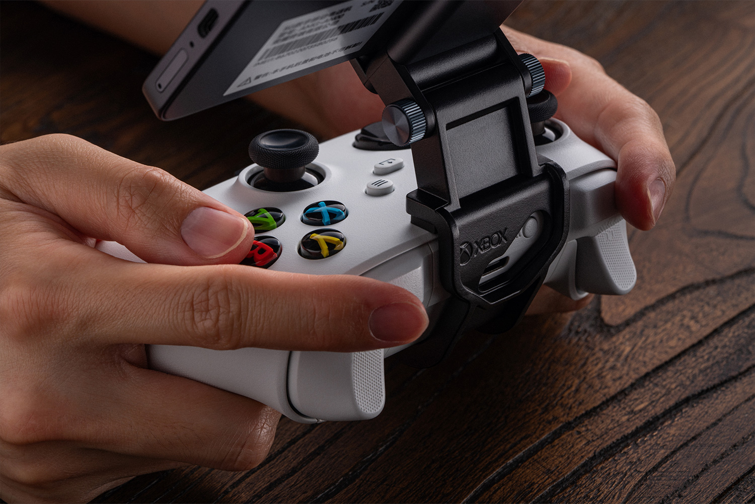 8BitDo モバイルフォンホルダー ゲームクリップスタンド - Microsoft Controller Xbox Wireless のレビューと価格